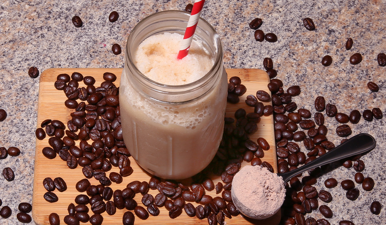 Low-Calorie Iced Coffee Protein Shake Recipe for a Quick Weight Loss